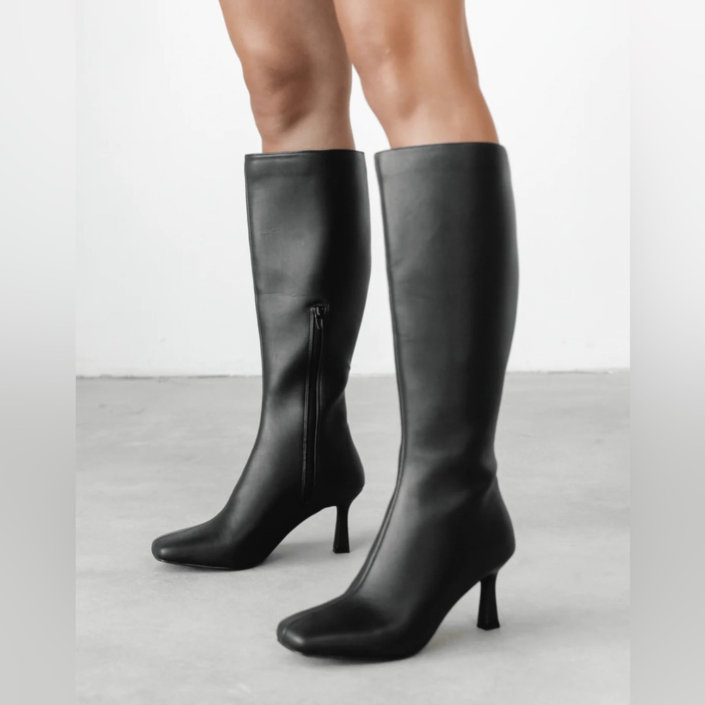Black Tall Boots